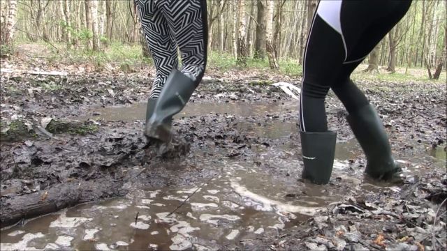 Brook Logan - Me And Jess Stuck In The Mud 00001