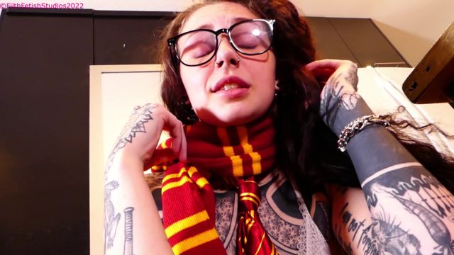 Watch Online Porn – Blazed Brat Gryffindor Girls Ass Slave (MP4, FullHD, 1920×1080)