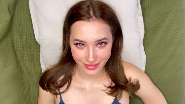 Babyheavanian - Pink Makeup face fetish video 00001