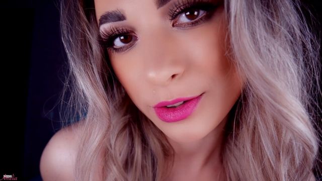 Miss Amellia - Lipstick Try On Haul Sensual JOI 00001