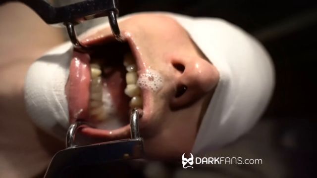 Sadic Sadie - Spit Scoob 00012