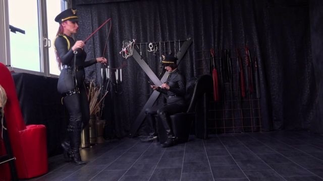 Femdomfoto - Lady Kat - 2 Hot Ladies With Whips (German) 00000 Femdomfoto - Lady Kat - 2 Hot Ladies With Whips (German) 00000