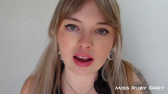 Miss Ruby Grey - The Gay Top 00003