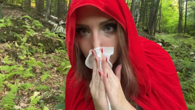SneezeGoddess - Little Red Nose Blower 00014