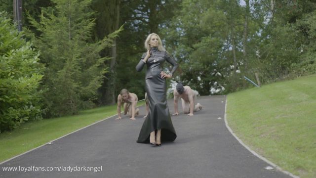 LADYDARKANGEL - Walking With My Pets 00011