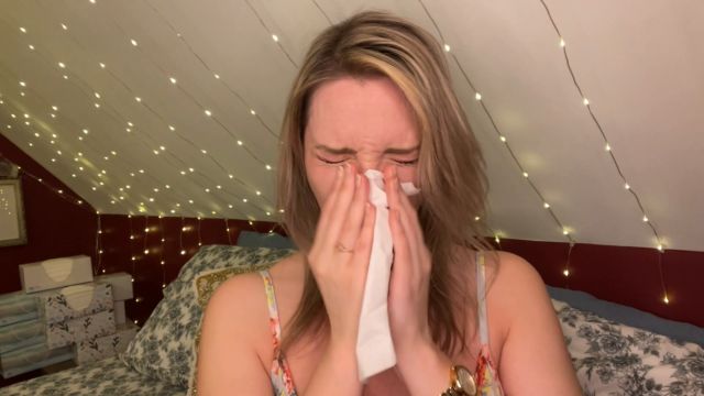 SneezeGoddess - Nose Blowing and Pinching 00005