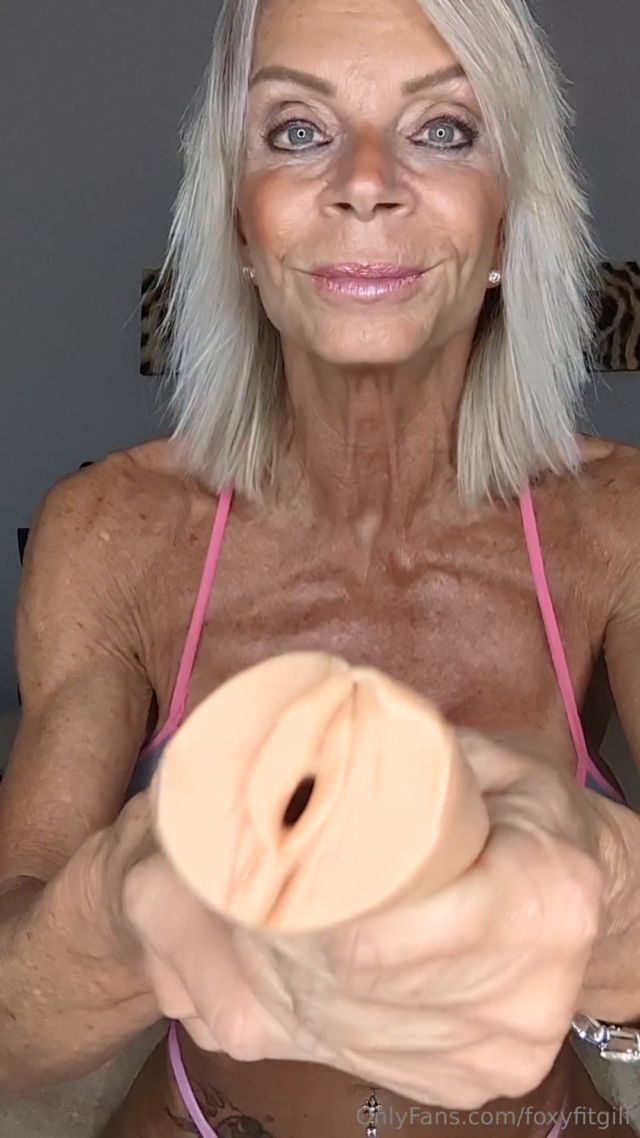 foxyfitgilf - 2025-04-02 You all know what day it is that