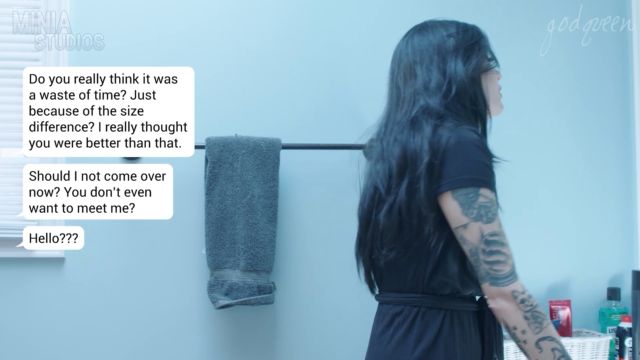 Godqueen Giantess  - date me 00005