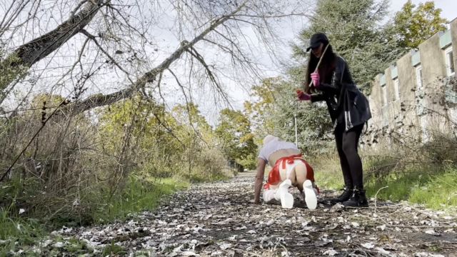 Maitresse Parker - Such A Pretty Outfit Deserves A Little Outing In An Almost 00004