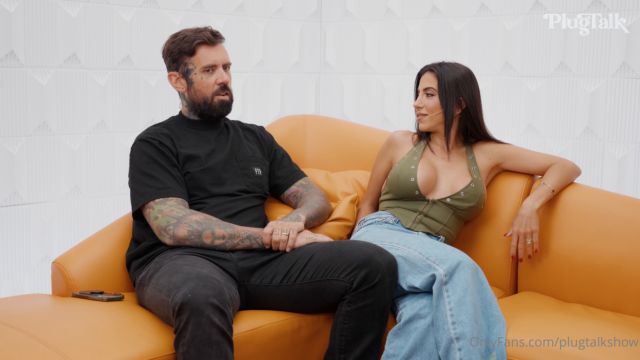 [OF PlugTalk] Britt Blair & Lena The Plug   Threesome with Adam22   00004