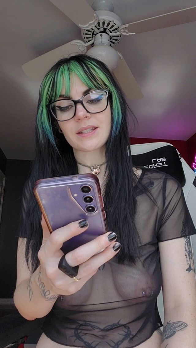 Prettyinpunk92 Encouraged bi while I watch a video of you camming 00013