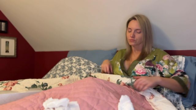 SneezeGoddess - Sneezing with a 101.2 Fever 00005