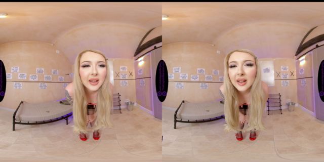 The English Mansion - Princess Aurora - Locked For Life - VR 00011