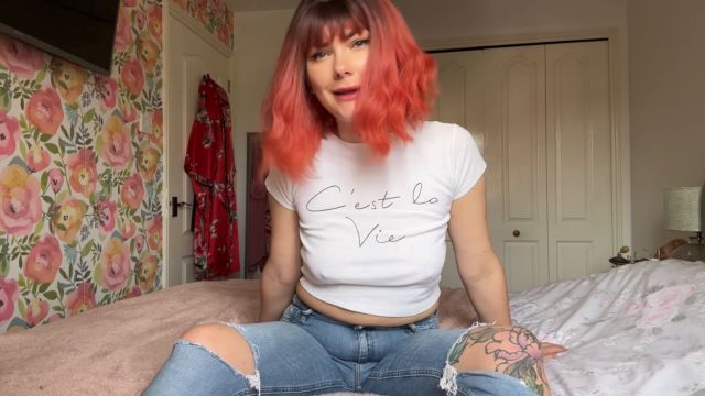 Yourhikerbabe - The Future Belongs To BBC 00002