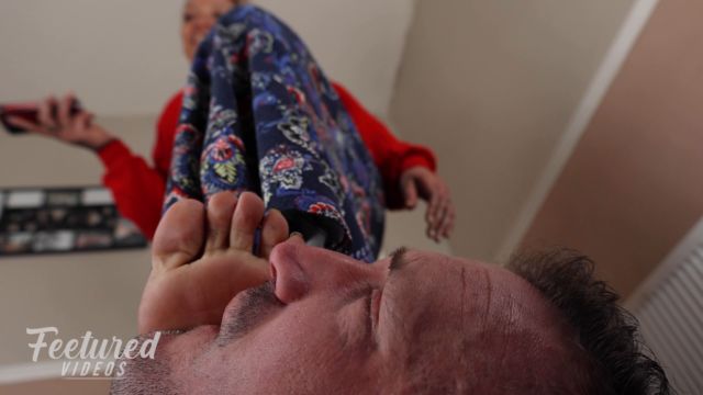 Feetured Videos - Slapping your pathetic face with my feet is soooo funny 00007