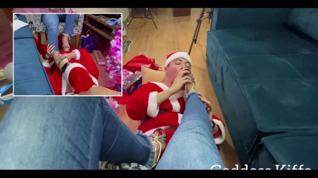 Goddess Kiffa Feet - Santa’s Therapy Session 00014 Goddess Kiffa Feet - Santa’s Therapy Session 00014
