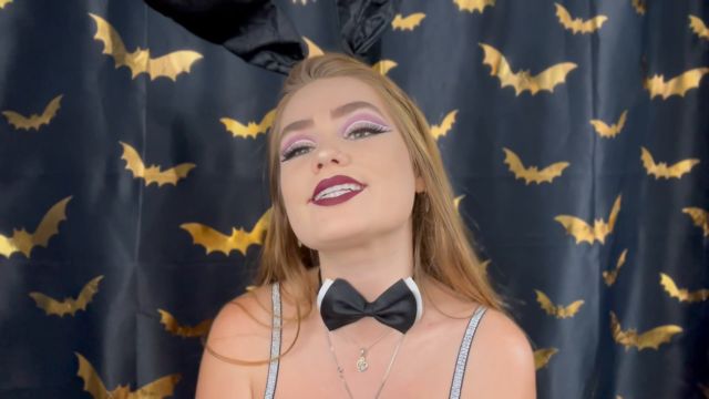 Goddess Roxy - Small Carrot Humiliation SPH 00005