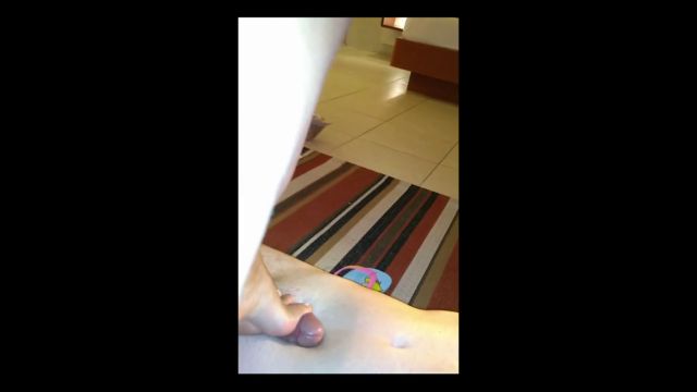 Kiffa Feet - Kiffa Had An Orgasm While Squeezing His Cock And Making Him Worship Her Feet 00013