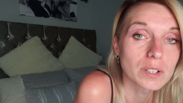 Lexi Snow - Vampire Vs Slayer Game 00006