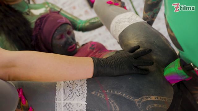 ZFilmzoriginals - Ass Fuck And Sex Toy Frenzy with Tattooed Beauties – Anuskatzz Alessa La Strange Miss Flora Lily Lu 00008