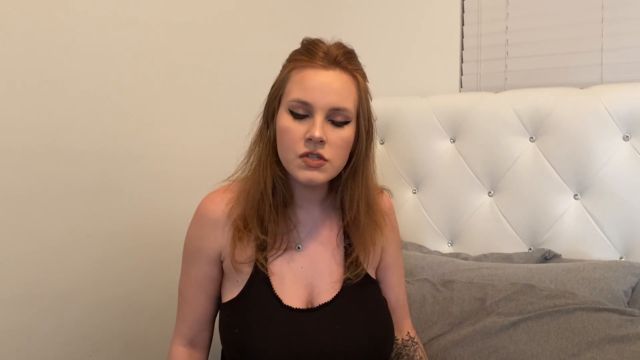 BunnyMonrow - M0m Caught Me 00002