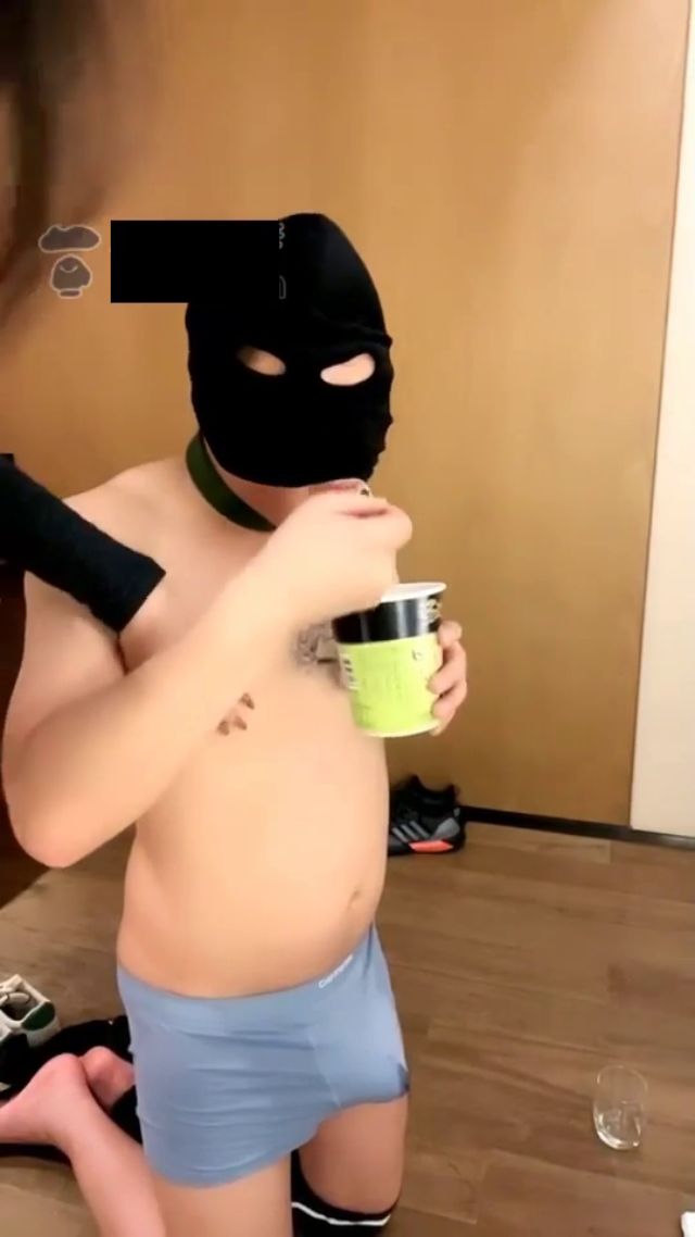 Chinese Femdom Goddess - Goddess He Wei - Spit Golden Shower Humiliation Session 00015