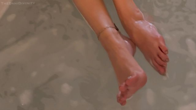 Goddess Dani Divinity - Birthday Bath Foot Worship 00000