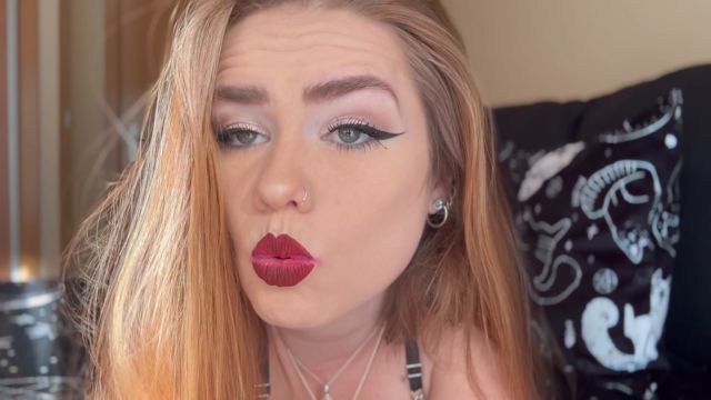 Goddess Roxy - Face Worship 00006