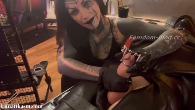 Mistress Lunatika - Urethral Stretching 00011