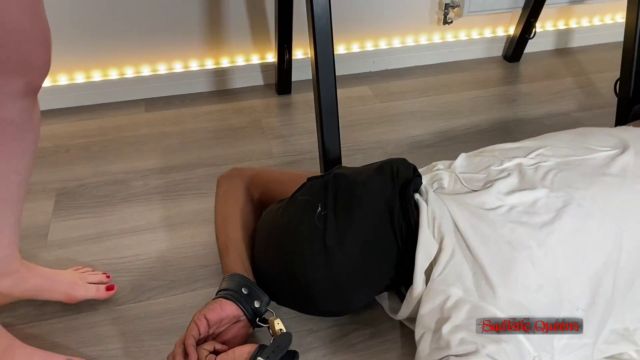 Sadistic Queens - Squishysax - Miss Anna Elite - Trampled Trespasser 00007