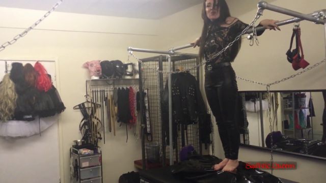 Sadistic Queens - Squishysax - Miss Julia Taylor - Bodybag Ball Bouncing 00015