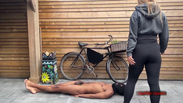 Sadistic Queens - Squishysax - Scarlett Morgan - Break My Bike I Break Your Balls 00002