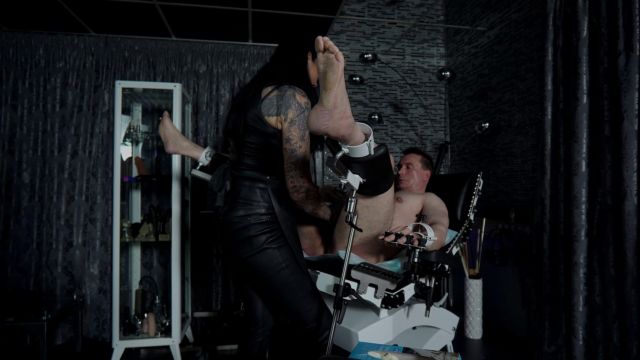 Sado ladies - Domina Liane - Lianes Play Part 1 00015