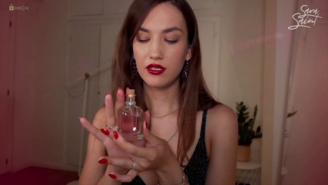 Sara Saint - Saras Love Potion 00002