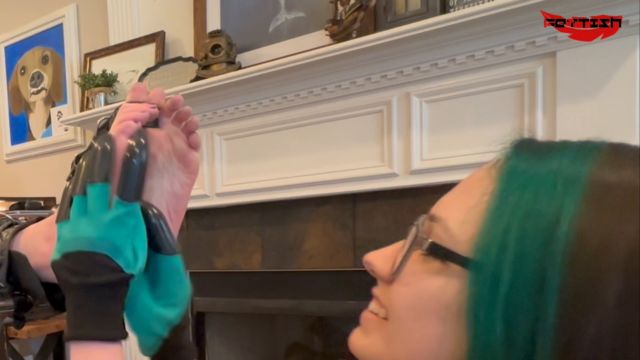 Fettish – The Terror Totter – Nikki Sabel 00006