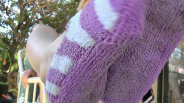 Kendall Olsen - Chilly Morning Sweater Socks 00012