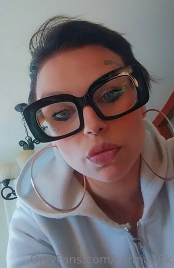 Lexi aka Karma18k 18 Clips, Photos Pack