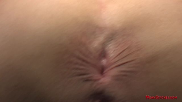 Mean World - Juliana Marie - In Your Face  00015