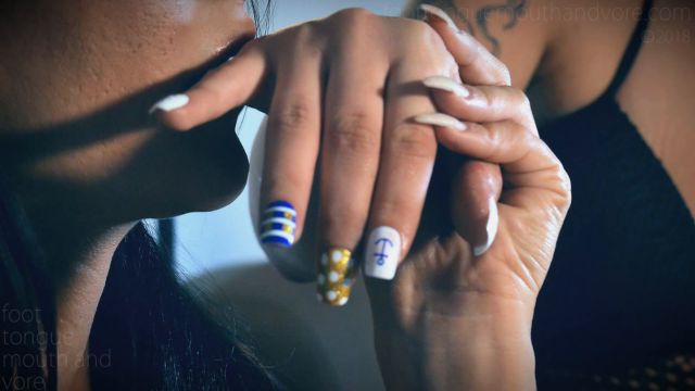 Real Sisterly Love Feeding Biting Tongue Sucking Kissing Spit Play Licking 00000