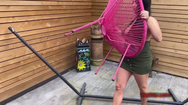 Sadistic Queens - Squishysax - Mistress Chloe - Squished While Napping 00000