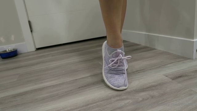 Sofia Studios - Kinky Mistress Sofia In Scene - Worship My Pretty Little Feet 00002