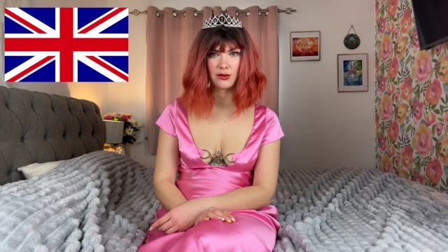 Yourhikerbabe - Americans Bow Down To Your British Queen 00010