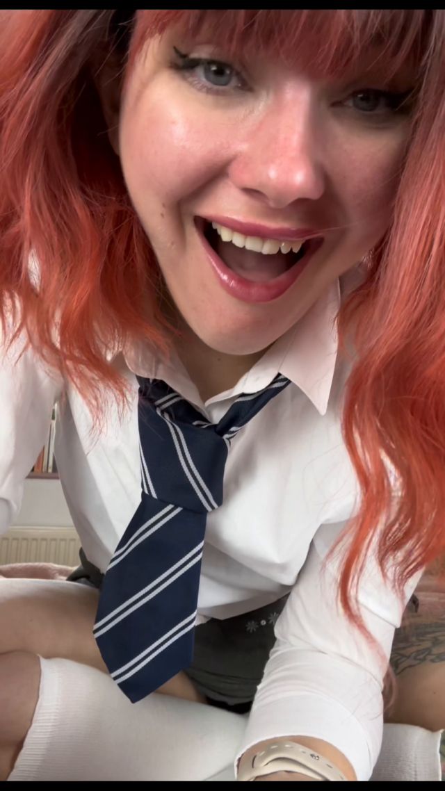 Yourhikerbabe - School Girl Gives Daddy Handjob 00014