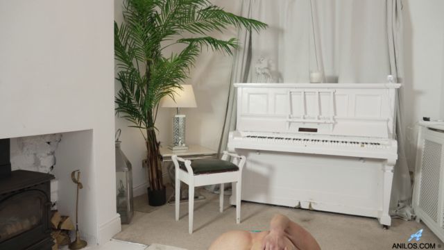 fire girl 3v playful seductress3840 full 00011