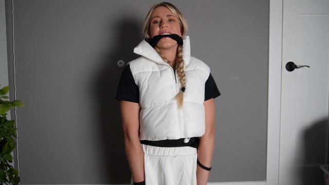 keeks 3005 - BDSM - Vest Bondage Part Two 00015