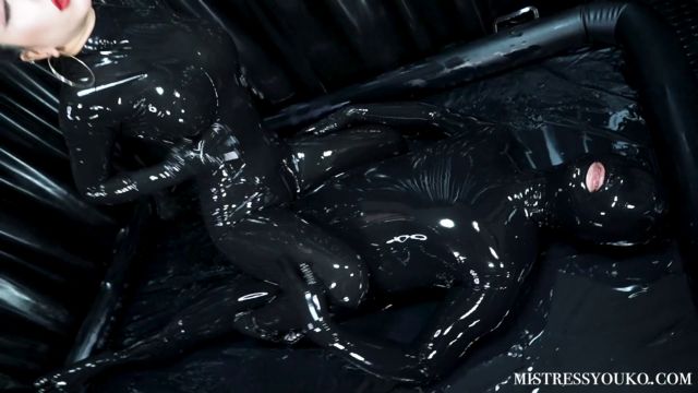 mistress youko - shiny black latex heaven - part 2 00007