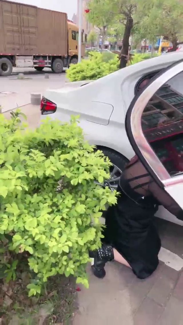 Chinese Femdom Goddess - Chinese Lezdom Goddess Dan Zu Zong - Outdoor Humiliation Of Lesbian Slave 00012 Chinese Femdom Goddess - Chinese Lezdom Goddess Dan Zu Zong - Outdoor Humiliation Of Lesbian Slave 00012