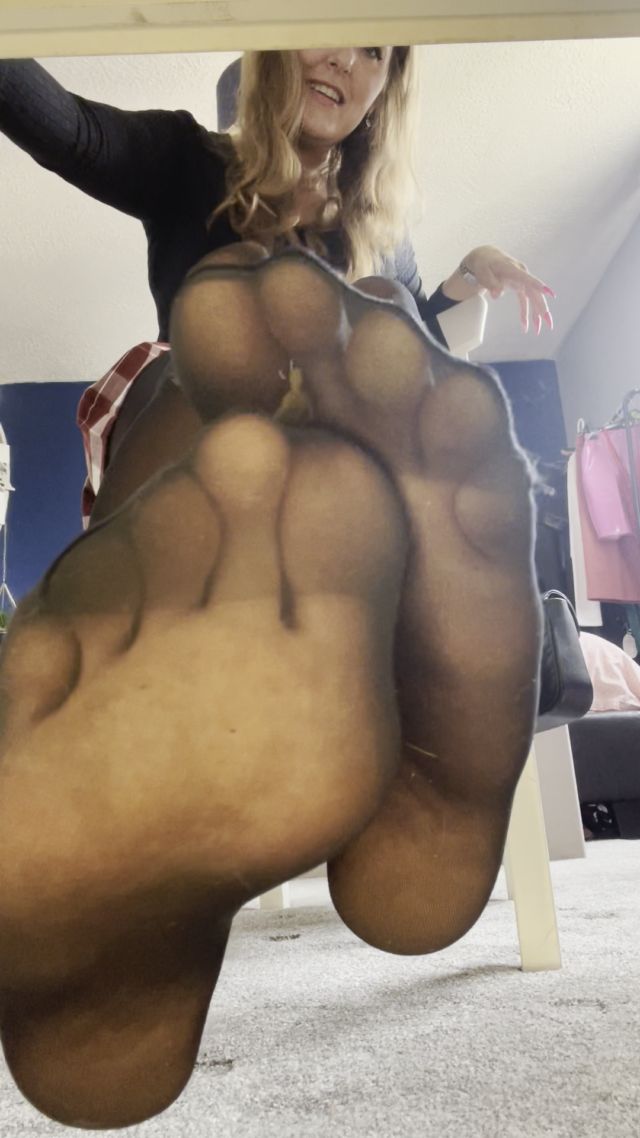 MissesDiscreets - Shrinking a goddess 00007 MissesDiscreets - Shrinking a goddess 00007