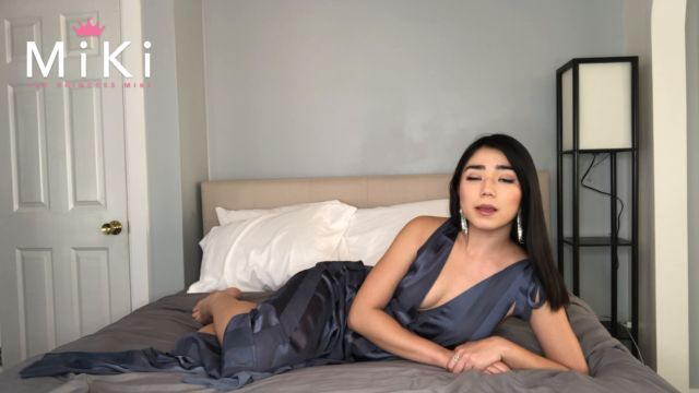 Princess Miki - Welcome home slave - Footworship 00006