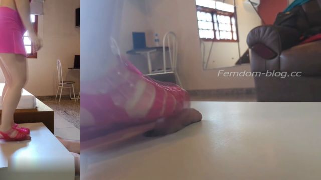 Women just want to crush it #08 Lady Val Cock Trampling NO edit – STEP TO A PULP 00001 Women just want to crush it #08 Lady Val Cock Trampling NO edit – STEP TO A PULP 00001